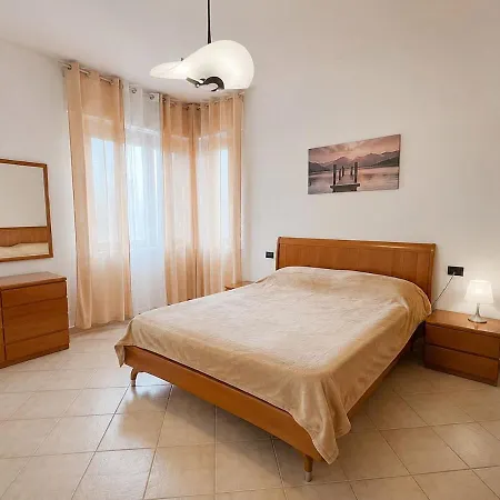 Bright Family With Balcony & Parking * Pallanza